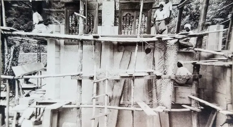 trinity-college-kandy_construction-of-the-chapel-1922