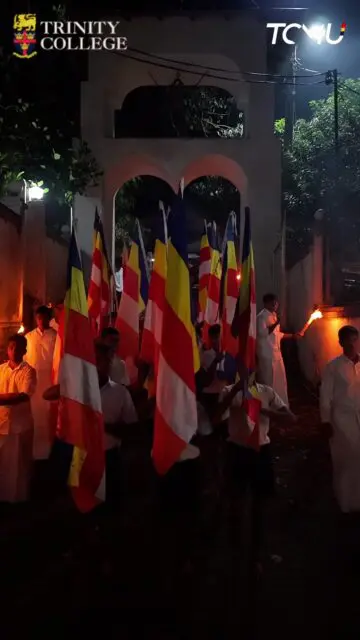 මහනුවර ත්‍රිත්ව විද්‍යාලයීය බෞද්ධ ශිෂ්‍ය සංගමය මගින් 51 වන වරටත් සංවිධානය කරනු ලබන සර්ව රාත්‍රික පිරිත් සජ්ඣායනය 

Video by Puvanenthiran Kareshkar and Nesath Rajakaruna  for Trinity College Media Unit