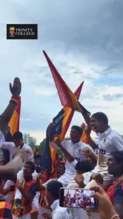 Three hearty cheers to our Champions!! 👏🏽
.
.
(Video by Damsith Liyanage)