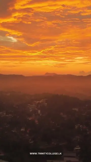 A golden victory #sunset from last weekend! 🍂

.
Video by Nesath Rajakaruna (Trinity College Media Unit) #kandy #srilanka