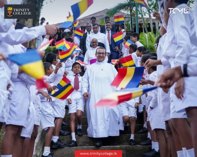 A heartfelt farewell to Very Rev. Fr. Araliya Jayasundara OSB, Trinity’s 20th Custodian. ❤️💛💙

Full photo album: https://flic.kr/s/aHBqjD2i9b

Photographed by Amrit Victoria, Risindu Wijesundara and Matheesha Malwatha for Trinity College Media Unit
